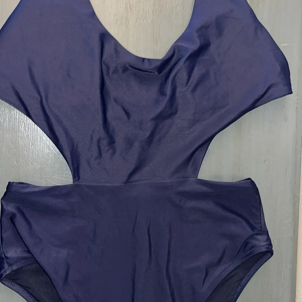 Aerie Swim One Piece Navy Blue Cutout Side Halter Top w Tie Back Closure L EUC - Picture 6 of 16